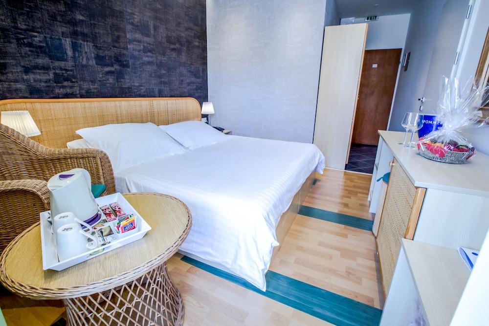 Hotel Villa Adriatica - Adults Only Supetar Bagian luar foto