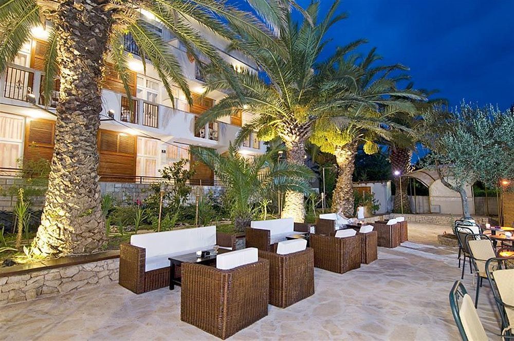 Hotel Villa Adriatica - Adults Only Supetar Bagian luar foto